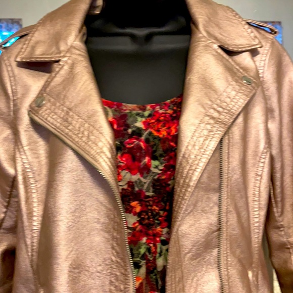 ❤️BARBIE LOOK Metallic Rose Gold Biker Jacket! - Picture 10 of 13